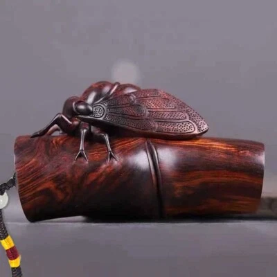 Figura de cigarra tallada a mano de madera de pera china estatua colgante coleccionable Foto 1 de 4