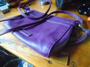 Ältere Liz Clairborne lila Handtasche - kurzer Riemen und Schulterriemen - Bild 1 von 5