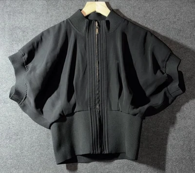 Chaleco Louis Vuitton Uniforme Cremallera Manga Corta Negro Chaqueta Talla 38 Mediana Foto 1 de 4