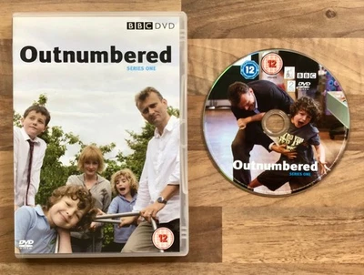 OUTNUMBERED (SERIES ONE / COMPLETE FIRST SERIES) REGION 2 BBC DVD - HUGH DENNIS - Image 1 of 4