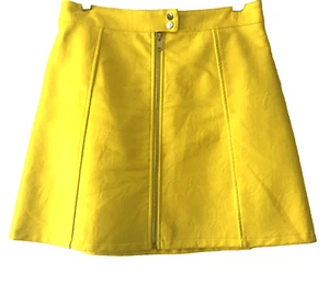 Zara Faux Leather A Line Yellow Mini Skirt Size M Feature Metal Front Zip - Picture 1 of 8