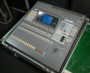 Yamaha 02R 24 Channel Digital Recording Console + CD8-AD + Flightcase Warehouse - Picture 1 of 4
