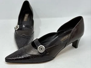 BRIGHTON Trent Brown Red Bronze Leather Wingtip Low Heel Mary Jane Pump 7 M - Picture 1 of 4