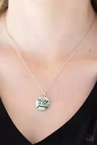 Paparazzi Find Joy - Juego de collar con inscripción colgante de plata delicado viaje nuevo con etiquetas - Imagen 1 de 2
