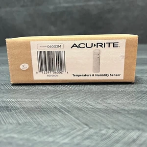 AcuRite 06002M White Wireless Indoor & Outdoor Temperature Humidity Sensor - Picture 1 of 12