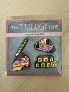 Juego de prendedores Melanie Martinez Trilogy Tour - Imagen 1 de 2