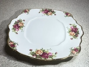 H900~ ROYAL ALBERT OLD COUNTRY ROSES Square Plate 9 7/8" Dessert Serving - Picture 1 of 7
