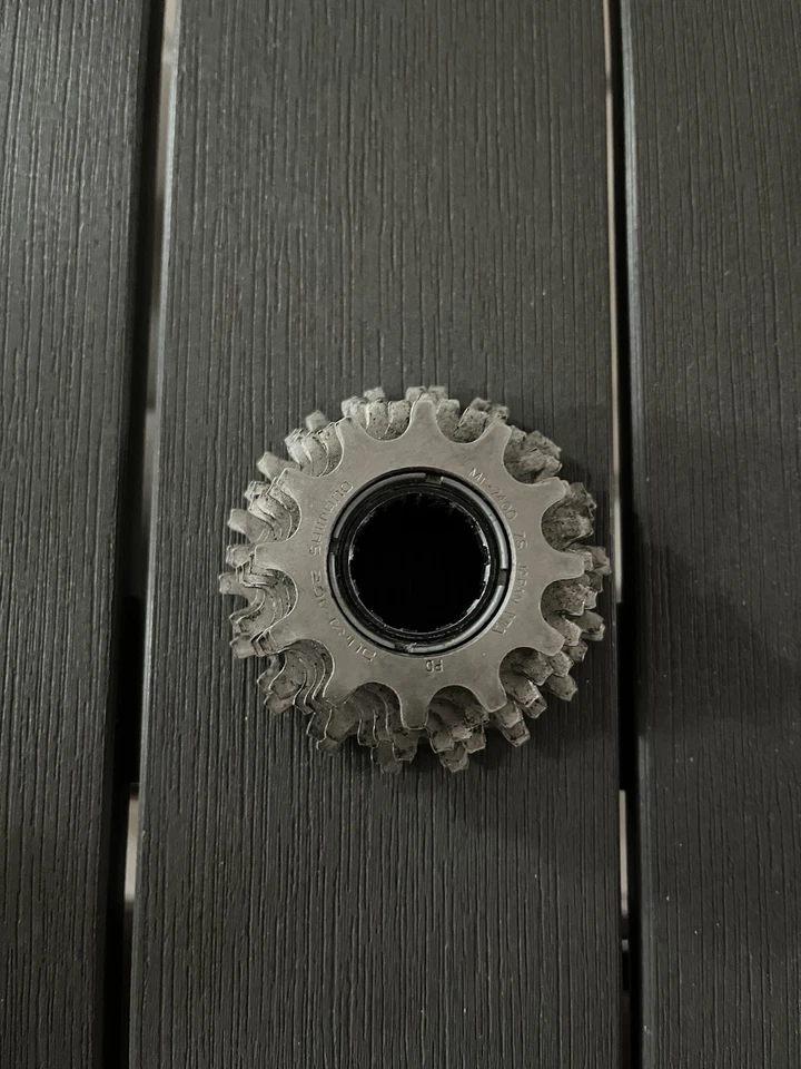 Shimano Dura Ace MF-7400 freewheel 7 speed 12/18t - Immagine 1 di 4