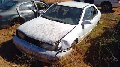 Passenger Right Strut Front Fits 95-99 SENTRA 182164 - Image 1 of 4