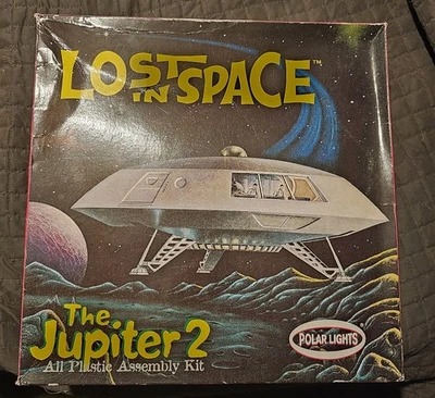 LOST IN SPACE The Jupiter 2 极地灯模型套件 #5033 全新 - 开箱 — 第 1/3 张图片