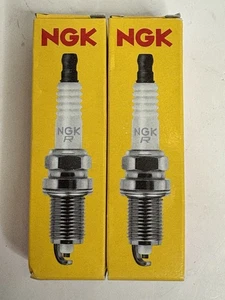 NGK Spark Plug BPR6ES 7131 Set of 2 Brand New  - Picture 1 of 4