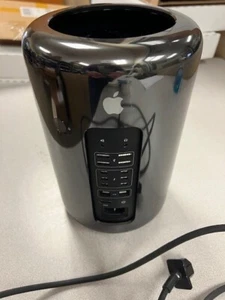 Apple Mac Pro A1481 Late 2013 Xeon E5 3.7GHz 32GB RAM 500GB SSD - Photo 1/3