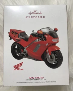 HALLMARK 2019 RICORDO ORNAMENTO MOTO HONDA "1992 NR750" ROSSO NUOVO CON SCATOLA - Foto 1 di 12