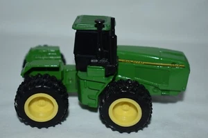 Ertl 1:64 John Deere 8760 Tractor 4WD With Duals - Picture 1 of 3