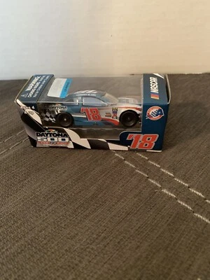 NASCAR Daytona 500 #18 Spring Program Car 1:64 febrero 2018 edición limitada Foto 1 de 4