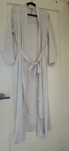 Victoria's Secret Bride White Long Satin Robe NWT - Imagen 1 de 4