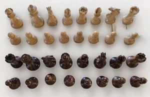 Vintage Holz Schachspiel 2 1/4" - 4" große Figuren, gewichtet mit grünem Filz schön - Bild 1 von 17