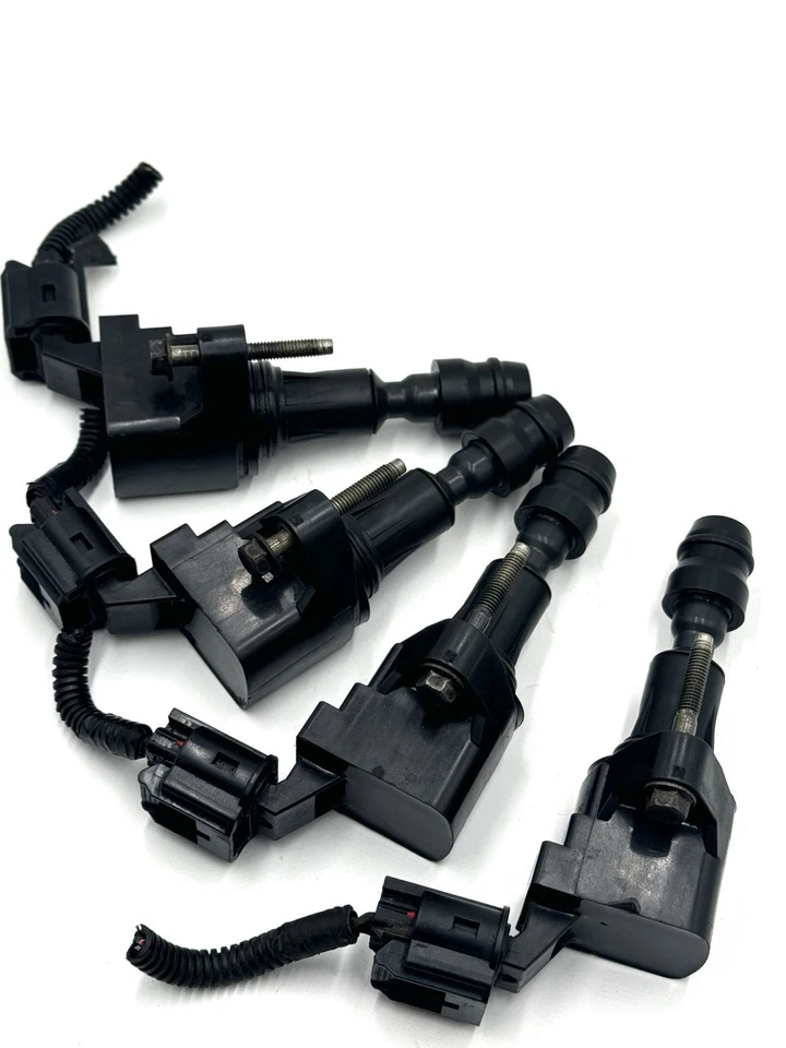 2006-2011 Chevrolet HHR ignition coils set w/ connectors 12578224 TESTED VIN - Image 1 of 4