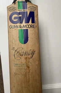 Signed Gunn & Moore Cricket Bat The County Signed By Derbyshire Players 1979 - Picture 1 of 15