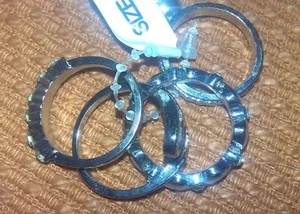 versilberter Strass Ring 4er Set Gr. 7 - Bild 1 von 8