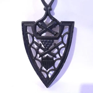 Vintage Cast Iron President John Adams Footed Trivet Shield, Swords & Cannons - Picture 1 of 10