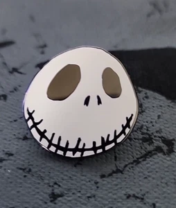 Disney Pin Jack Skellington Head Smiling Nightmare Before Christmas 2008 - Picture 1 of 3