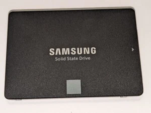 Samsung 250GB V-NAND SSD 870 EVO 2.5" Solid State Drive MZ7L3250HCJQ MZ-77E250 - Picture 1 of 2