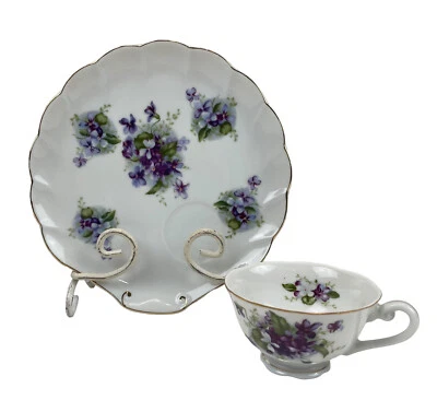 Винтажные фиолетовые фиалки Lefton с золотой отделкой чайные чашки и обеденные тарелки 4 комплекта - Изображение 1 из 4