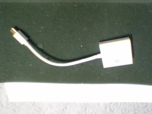 Mini DisplayPort (Thunderbolt) Male to VGA Female Adapter for Apple Computers - Picture 1 of 3