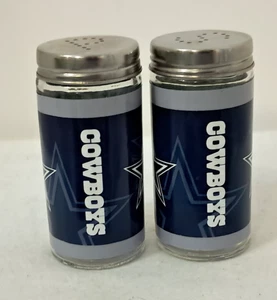 DALLAS COWBOYS GLASS SALT AND PEPPER SHAKERS - Picture 1 of 3