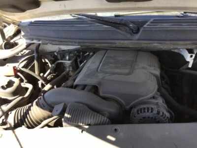 Used Body Control Module fits: 2011 Cadillac Escalade Body Control BCM under ste Foto 1 de 4