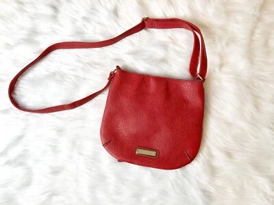 Steve Madden Purse Handbag Cross Body Red Gold Hardware Adjustable Zip - Image 1 of 4