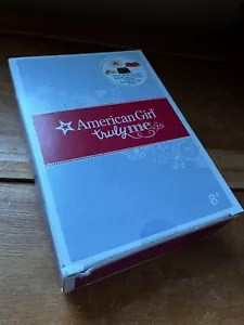 American Girl Truly Me Winter Sightseeing Outfit Cape Skirt Shoes Tee in Sealed - Bild 1 von 9