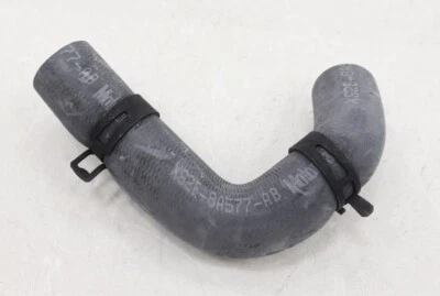 Manguera de bomba de agua del motor Mazda GY0115537A Mazda MPV 2,5 L 2000-2001 NUEVA OEM  Foto 1 de 4