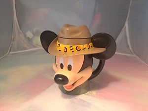 Disney on Ice Mickey Mouse Safari Plastic Mug Hinged Flip Top Cup - Picture 1 of 4