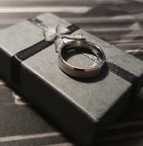Verlobungsring Ehering Herrenring oder Damenring aus Titan 6mm Breit, Größe 10,5 - Bild 1 von 2