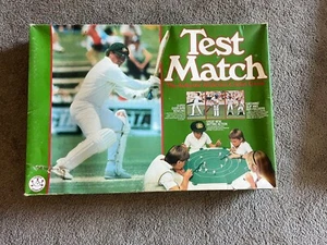 Vintage Test Match Cricket Table Top Game Crown & Andrews - 1980s - Picture 1 of 14