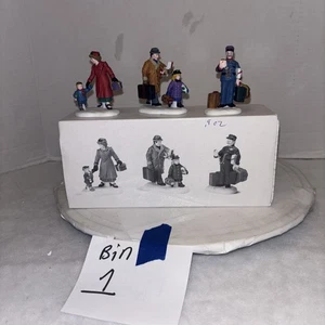 Department 56 - Going Home For The Holidays Christmas In the City ~ MINT! - Picture 1 of 2