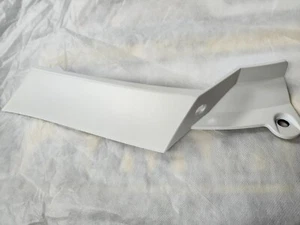 Indian OEM Rear Lower Fender Closeout LH White Smoke 5457573-675 - Picture 1 of 2