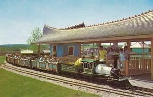 EDMONTON Storyland Valley Zoo 1950s, Railway Station and Train; Alberta, Canada; - Picture 1 of 2