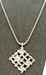 A3) Chico's Gunmetal Grey Lattice Pendant on heavy chain - Picture 1 of 3