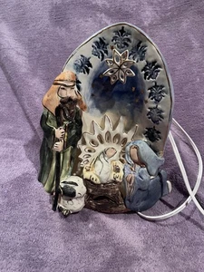 NATIVITY scene ceramic with light, blue and white tones with gold highlights, - Picture 1 of 5