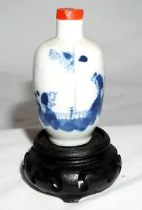 Vintage Chinese B&W Porcelain Snuff Bottle w. Figure in Landscape Motif (LLA) - Picture 1 of 12