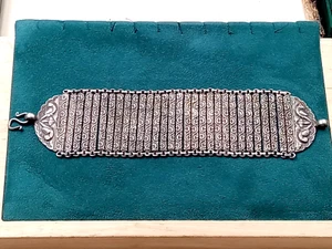 Estate find Rare Oriental Antique Silver Link Bracelet: 6.5", Weight is 82 grams - Picture 1 of 11