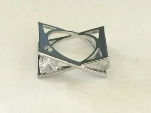 .925 SILVER PLATED ROHDIUM UNIQUE ROUND WHITE SAPPHIRE WEDDING RING SIZE 9 - Picture 1 of 2