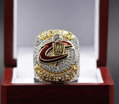 Anillo de campeonato Lebron James Cleveland Cavaliers 2016 incluye caja de madera Foto 1 de 4