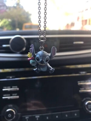 Lindo Colgante Espejo Retrovisor Accesorio Coche Mini Figura Dibujos Animados Puntada (Modelo C) Foto 1 de 4