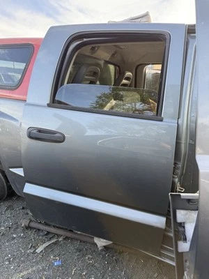2006 Dodge Dakota ST 3.7L 4X2 M/T Rear Passenger RH Door OEM - Image 1 of 4