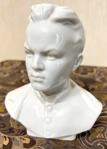 Vintage 70er Jahre Porzellan Büste junger Uljanow (Lenin) - weiß glasierte Keramik - Bild 1 von 15