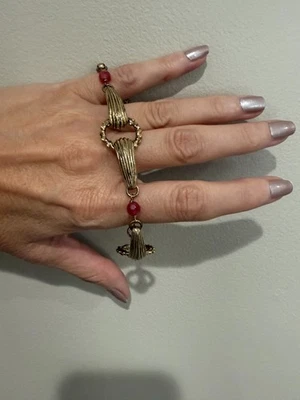 Pulsera Anitanja Palm Vine Cuarcita Roja Antigüedad Bronce 14kt Placa 8-9" $70 Foto 1 de 4